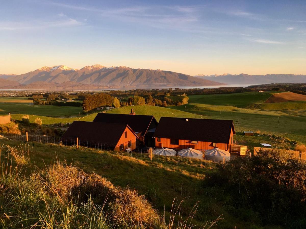 Fiordland Eco-retreat -- Panoramic Views -- Hot Tub *