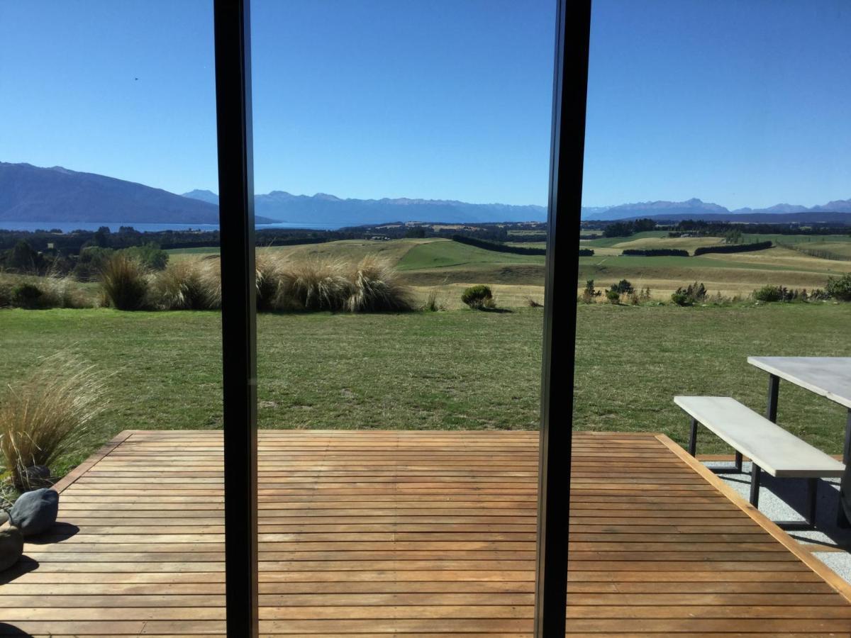 Fiordland Eco-retreat -- Panoramic Views -- Hot Tub Te Anau