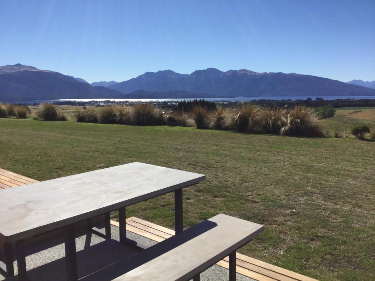 Fiordland Eco-retreat -- Panoramic Views -- Hot Tub