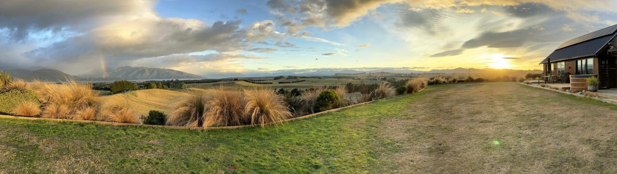 Holiday home Fiordland Eco-retreat -- Panoramic Views -- Hot Tub